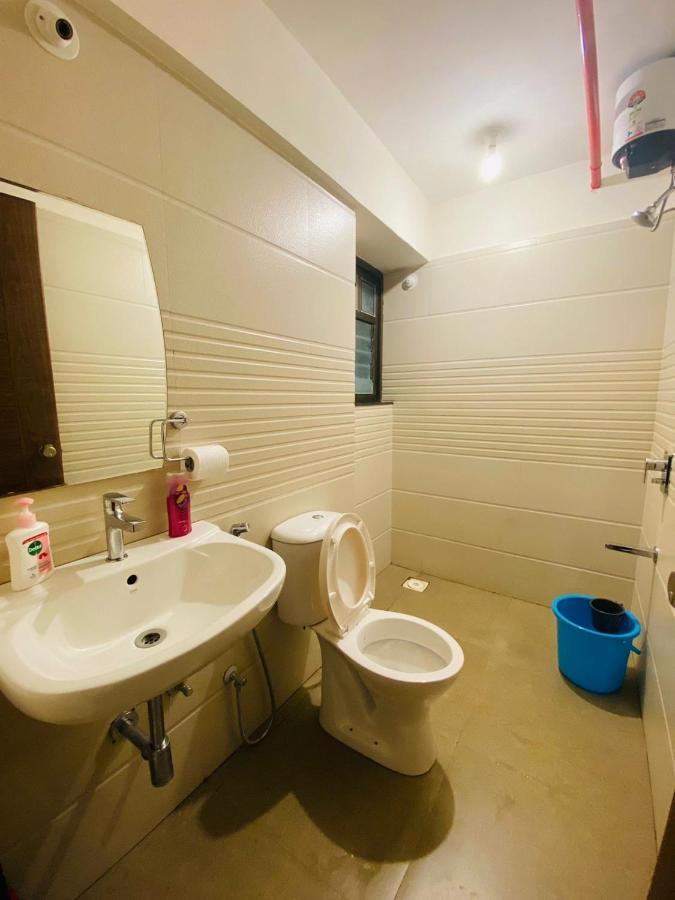 Royal Nest - 2 Bhk Service Appt